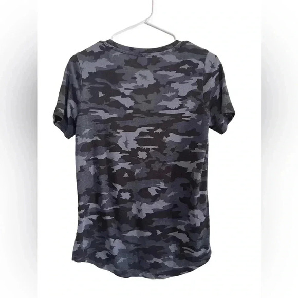 ⚡️Athleta breezy camo scoop neckline tee shirt - Picture 5 of 8